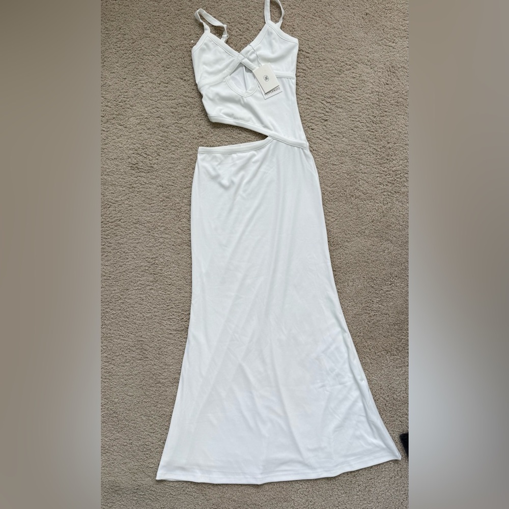 Peppermayo Jocelyn Maxi Dress - Picture 4 of 4